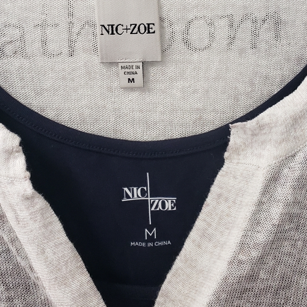 Nic + Zoe Navy & Cream Leaf Print Tunic Size Medium - Picture 3 of 5